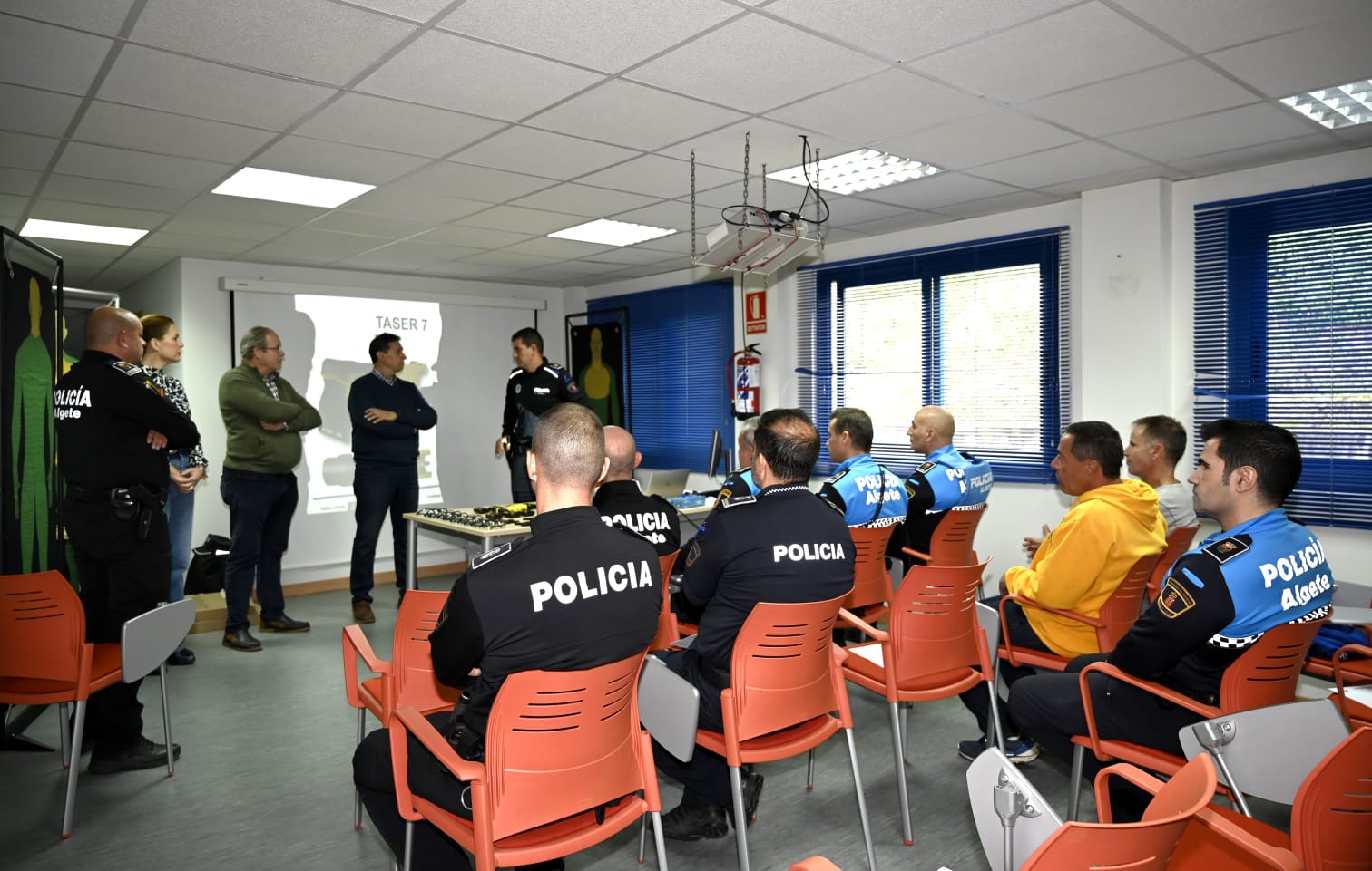 La Policía Local de Algete incorpora pistolas táser al servicio