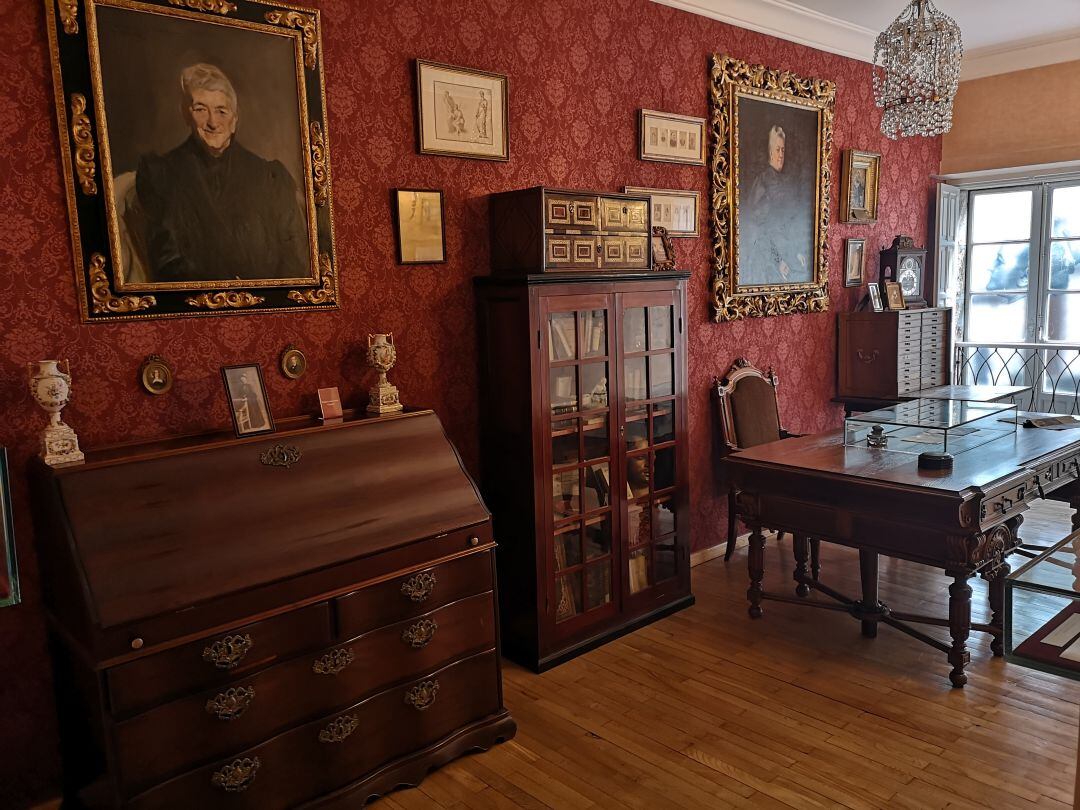 Despacho de Emilia Pardo Bazán en su Casa Museo (A Coruña)