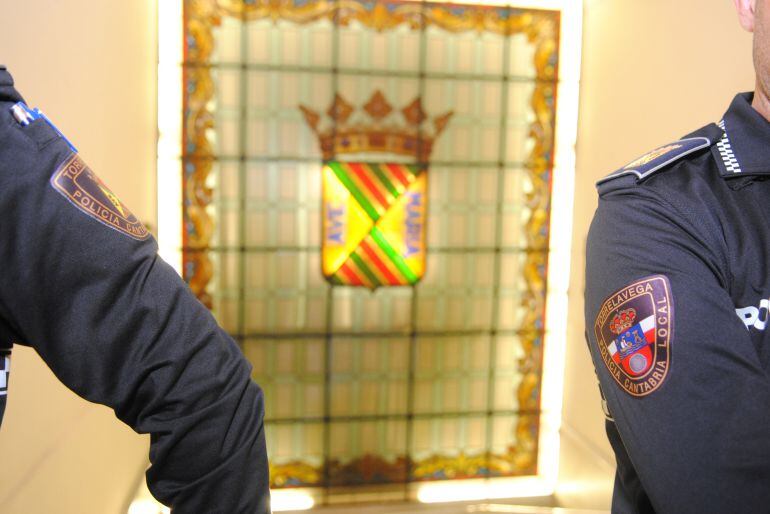 Agentes locales en el Ayuntamiento de Torrelavega