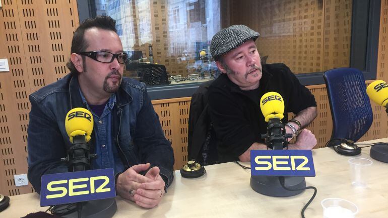 Pato y Dioni, integrantes de &quot;Los Miembros&quot;, en los estudios de Radio Valladolid