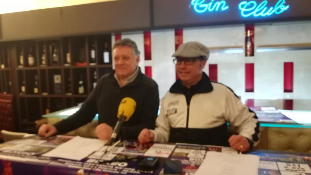 Enrique Soria y "Coralín" fueron los encargados de presentar la velada 