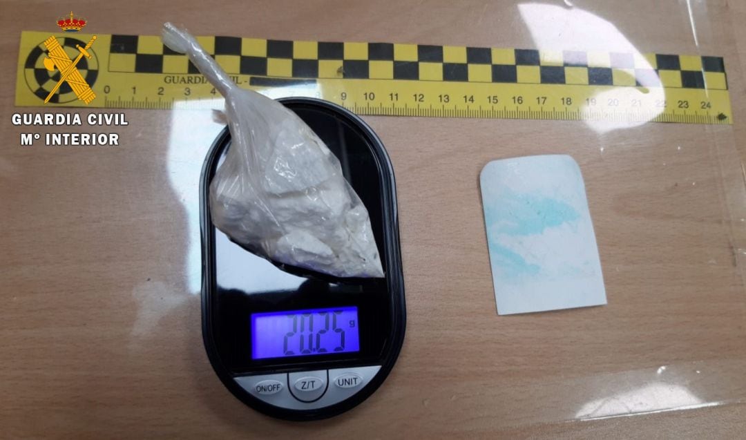 La Guardia Civil detiene a dos personas por tráfico de drogas en el término municipal de Grijota