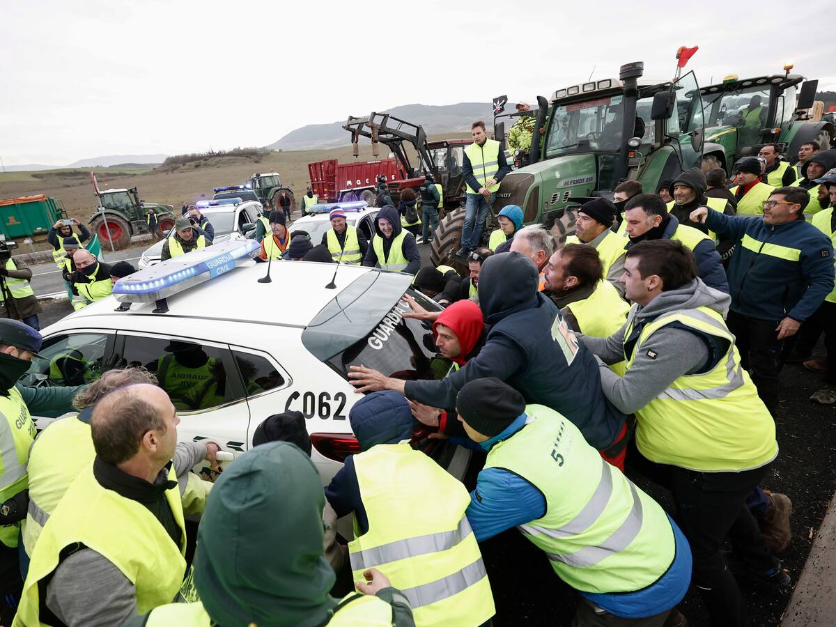 El análisis de Xavier Vidal-Folch | Disturbios agrícolas