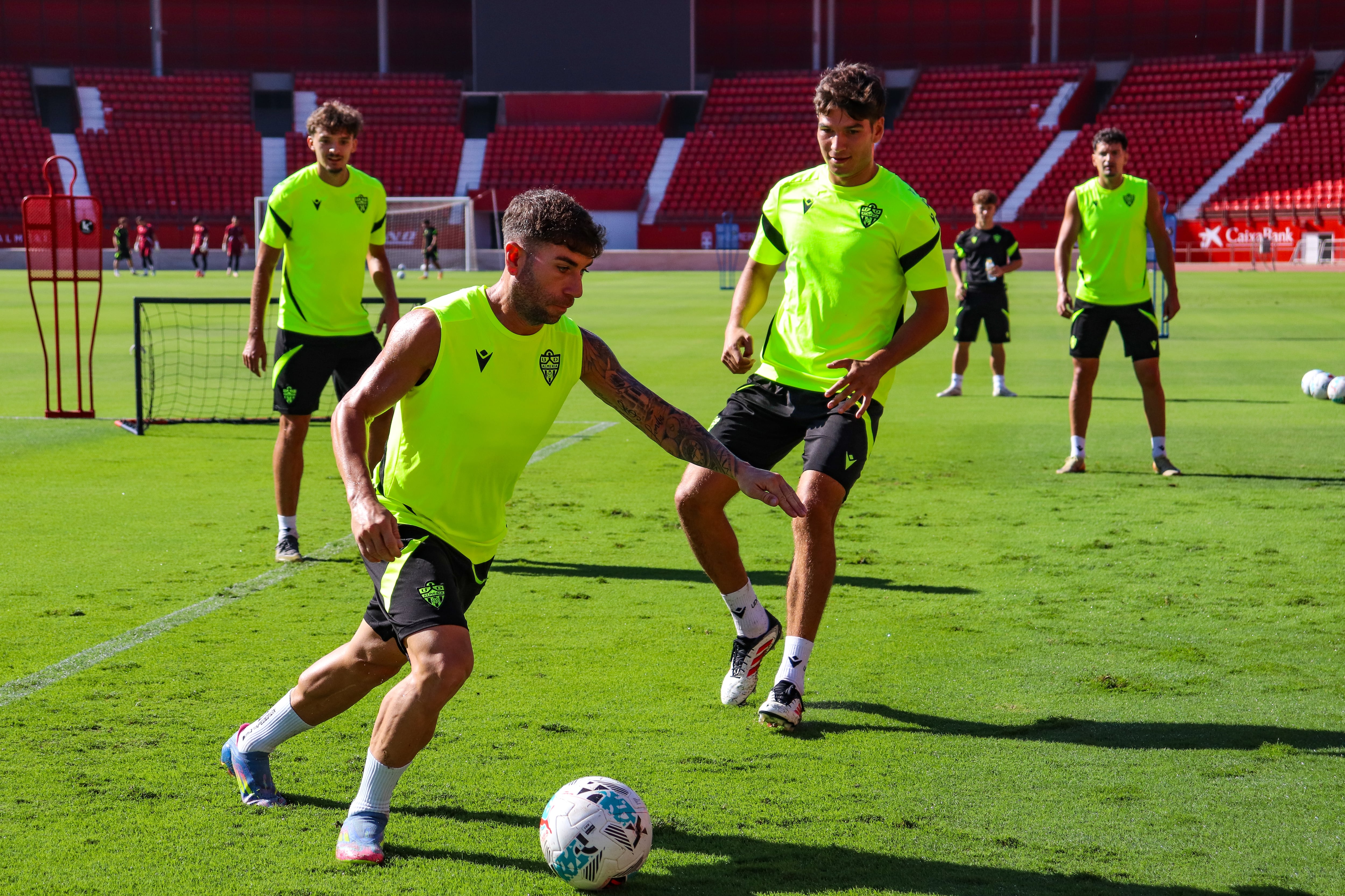 Embarba tiene el puesto asegurado en la alineación del Almería.