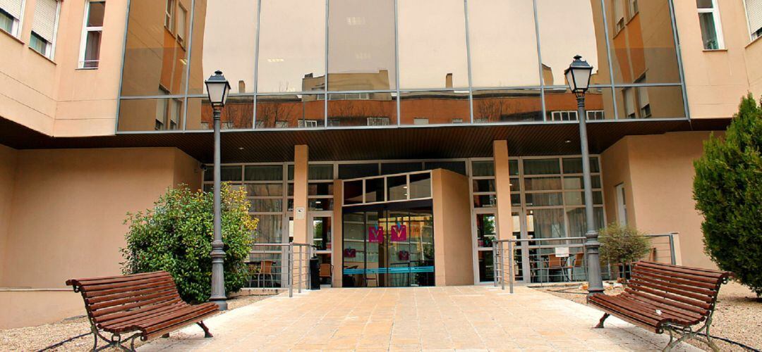 Entrada de la residencia Vitalia en Leganés