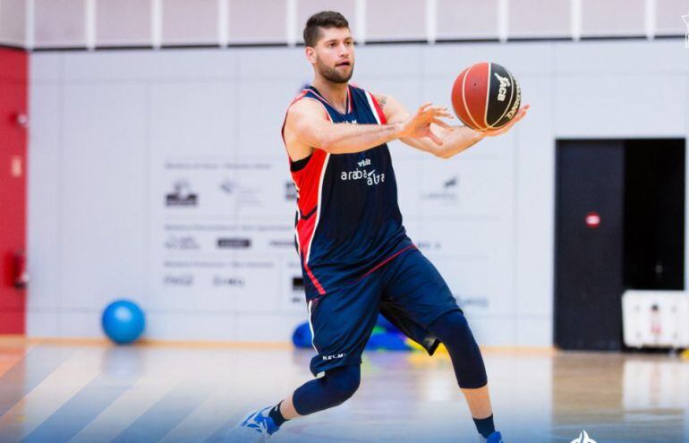 Pato Garino en un entrenamiento.