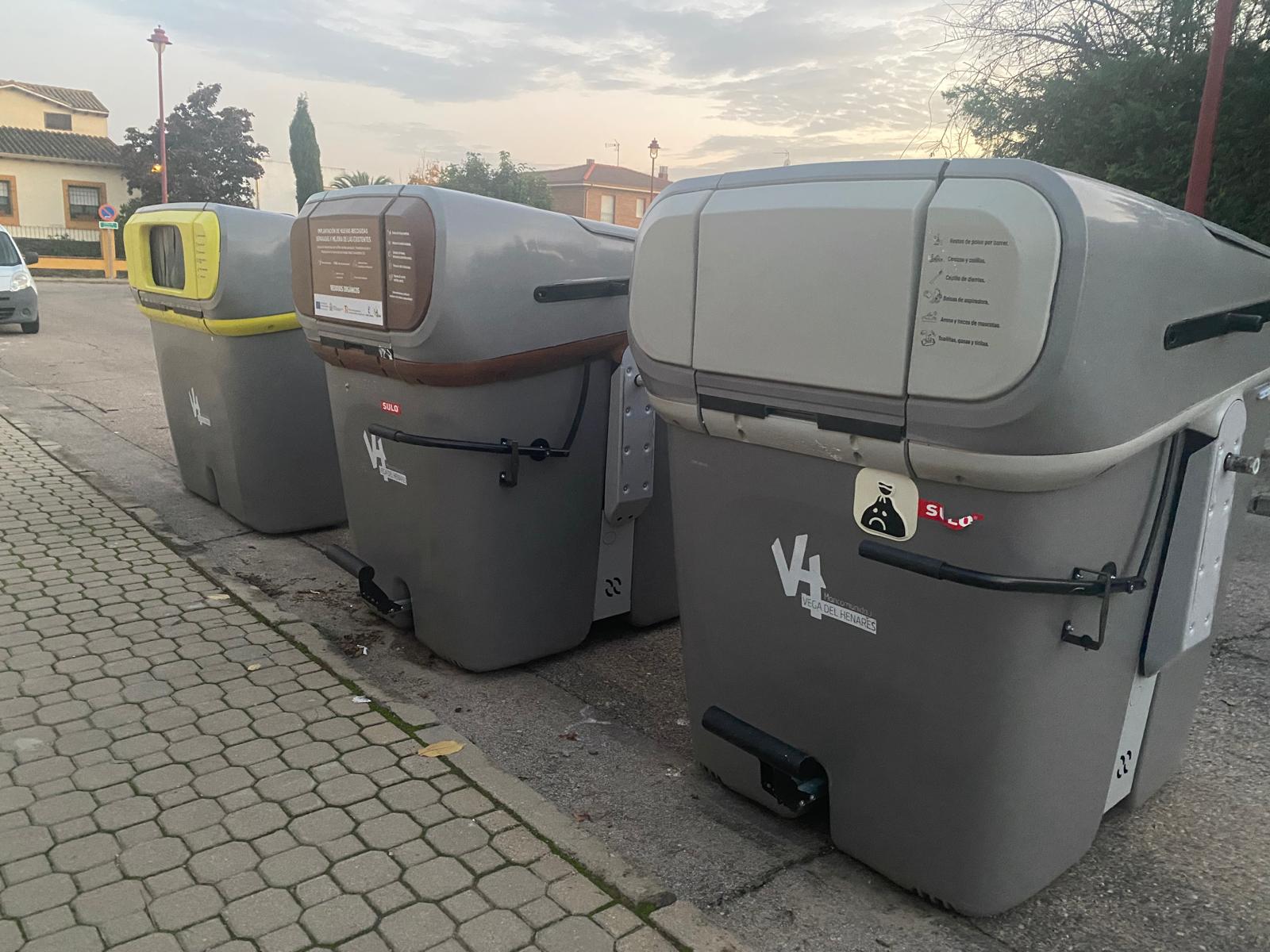 Contenedores recogida basura Cabanillas del Campo