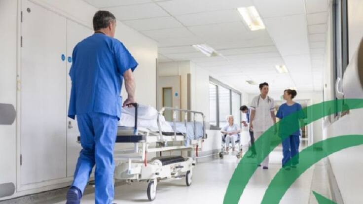 Miguel: "Los celadores estamos saturados en las urgencias madrileñas"