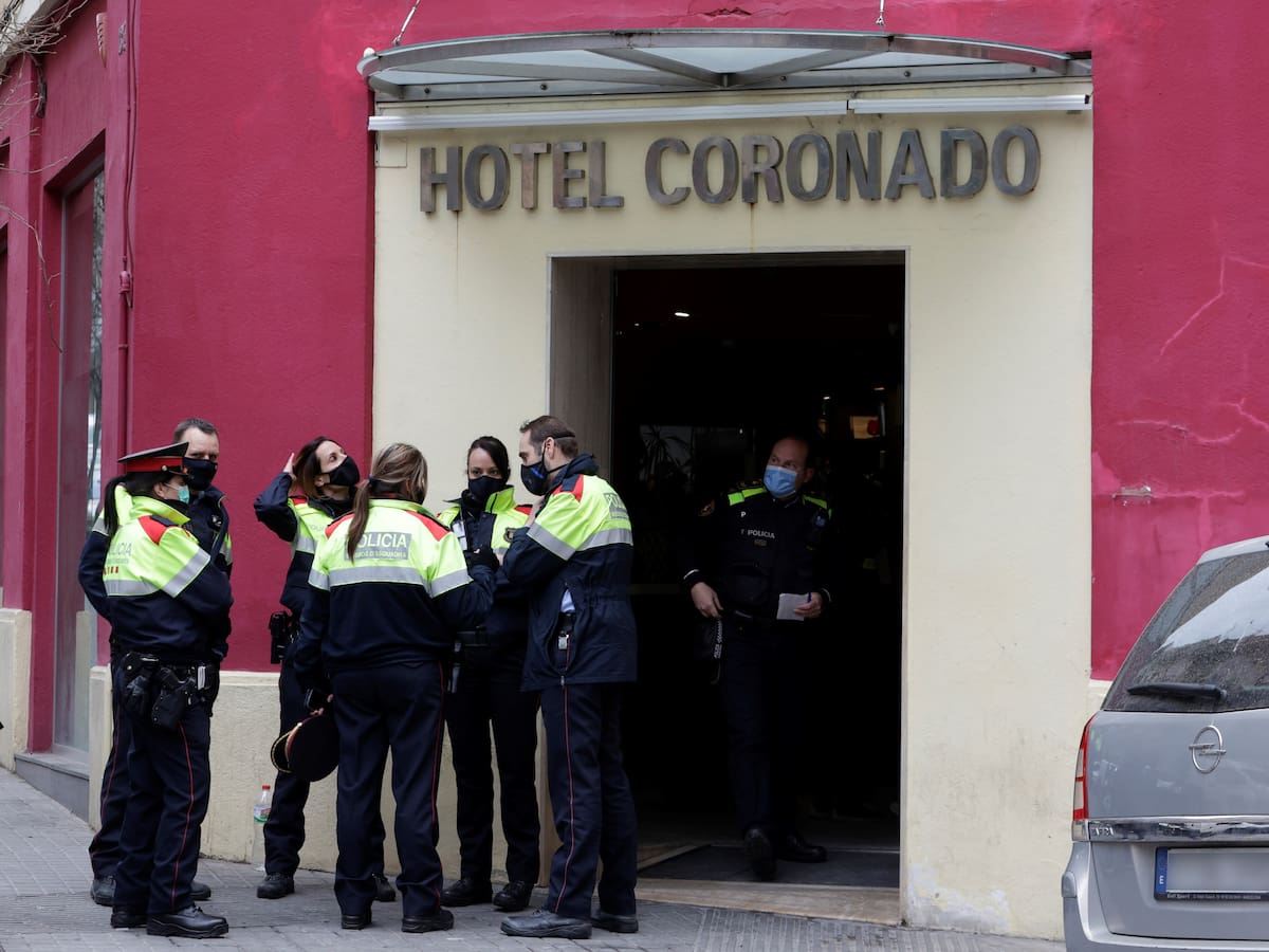Barcelona cierra el hotel incendiado por falta de medidas de seguridad