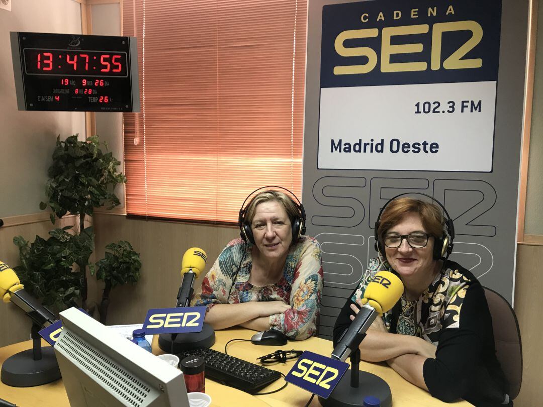 Mercedes Sáez y Cristina Ramírez de la concejalía de Cultura de Alcorcón