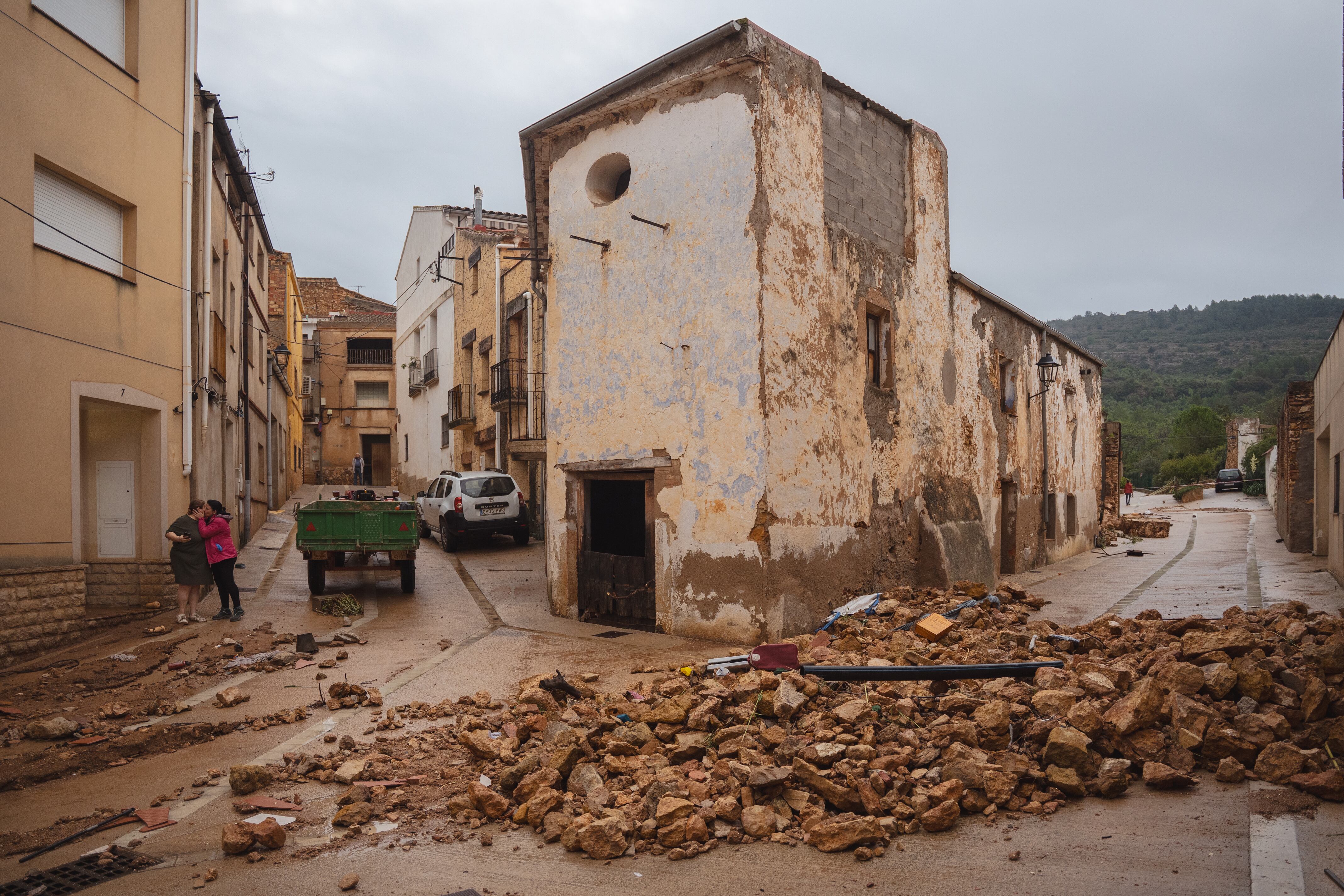 Destrosses provocades per les pluges a Godall