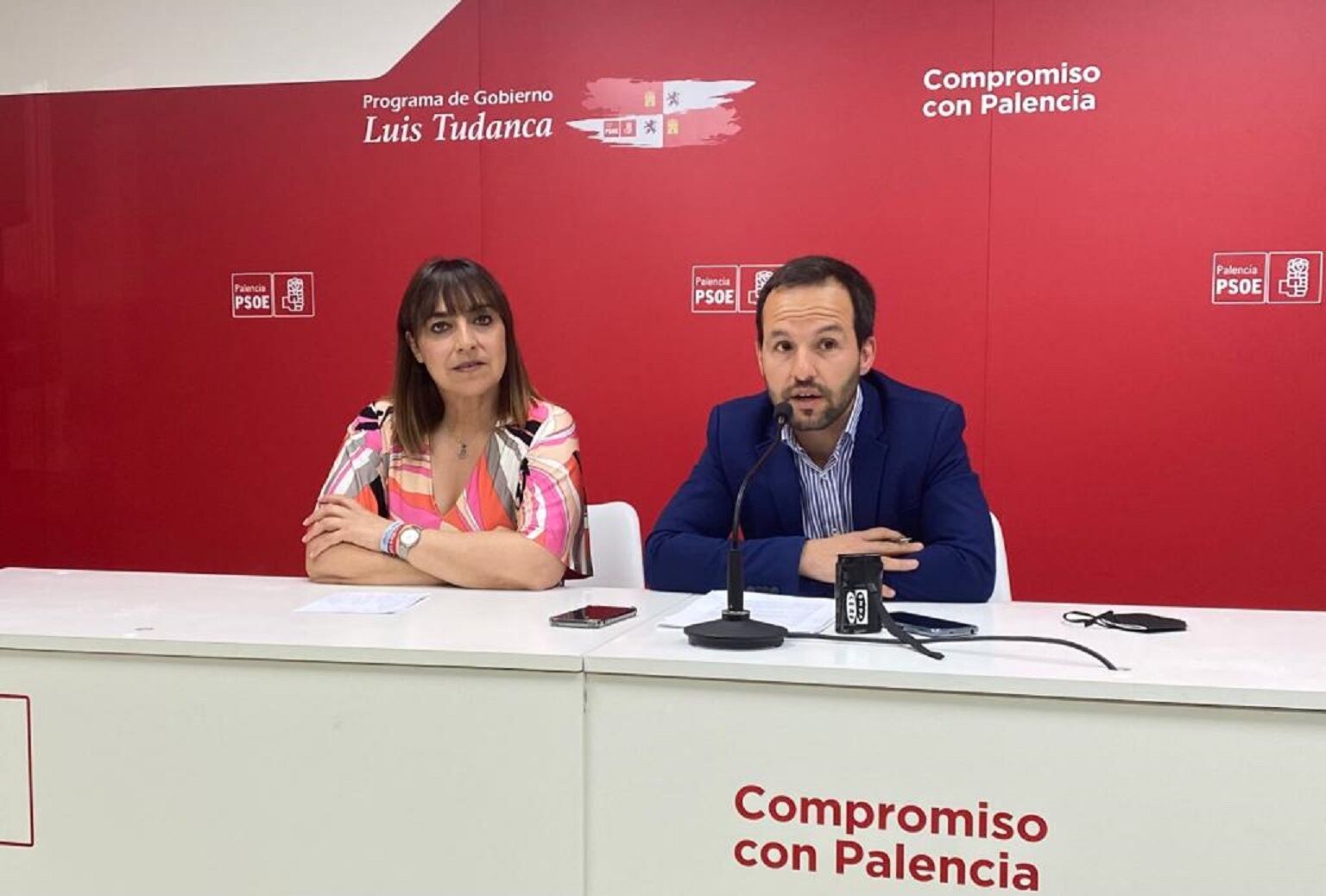 Miriam Andrés y Cristian Delgado en rueda de prensa