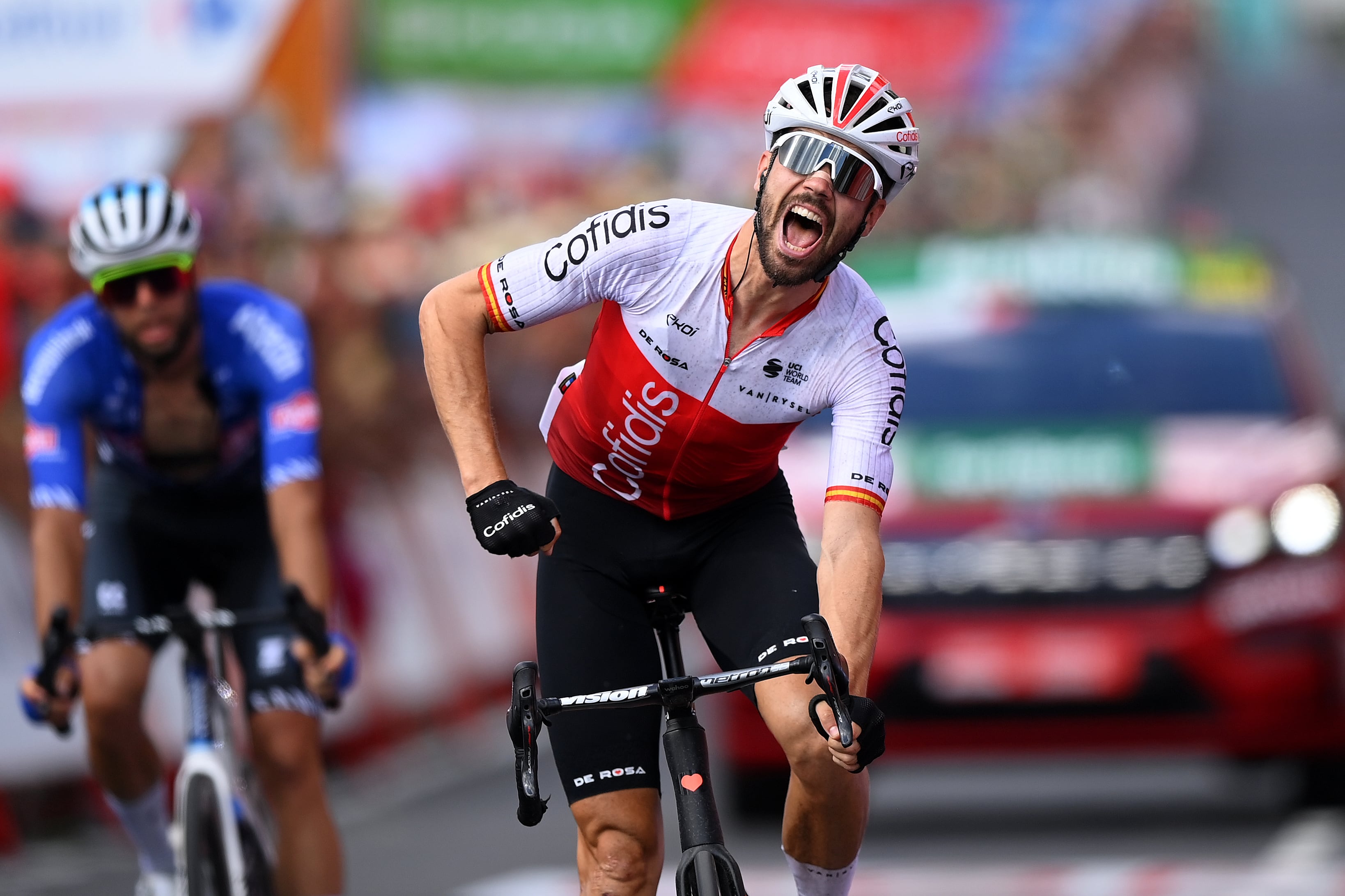 Jesús Herrada celebrando su victoria en la séptima etapa de La Vuelta