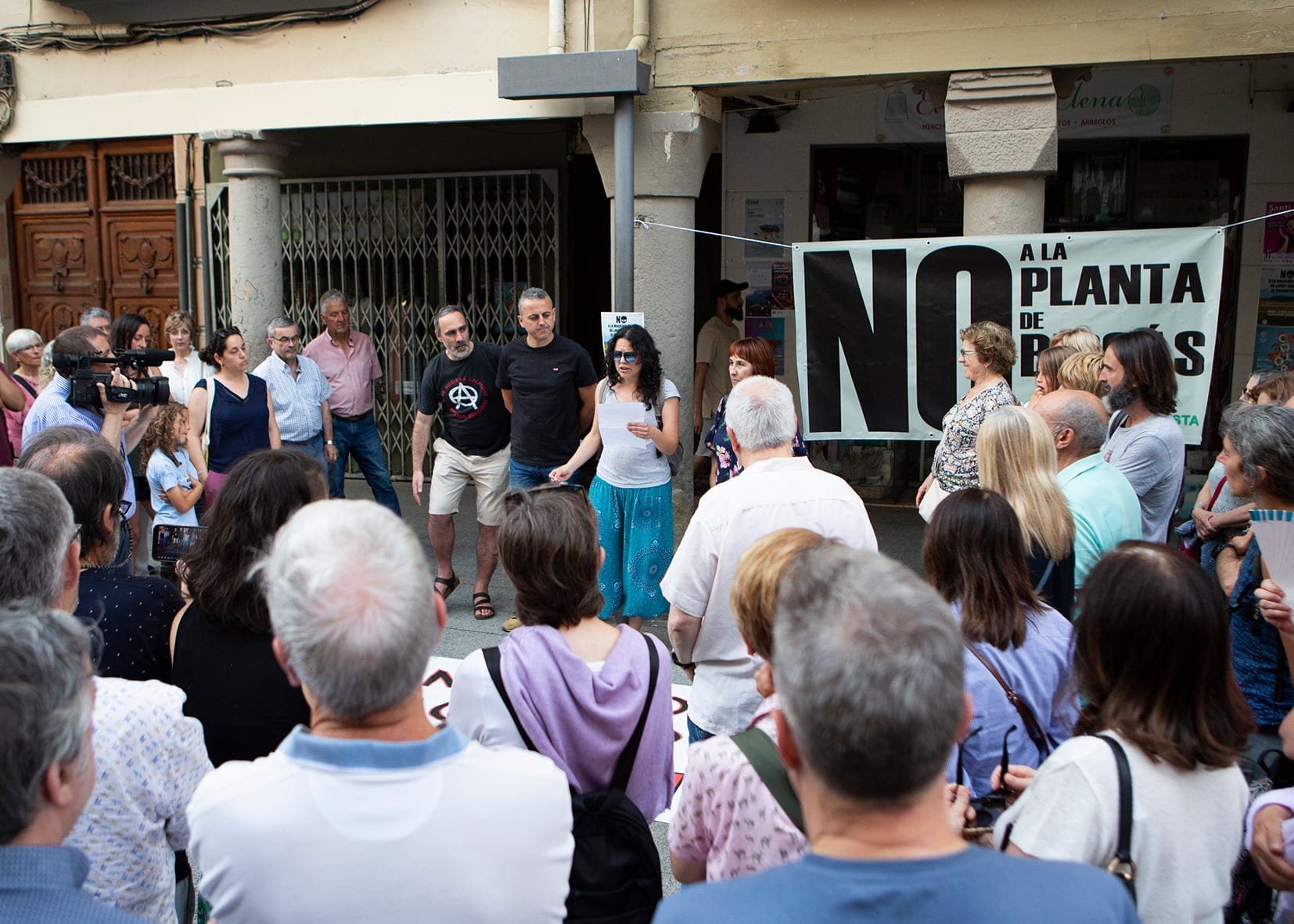 Concentración contra la planta de Biogás en Barbastro.