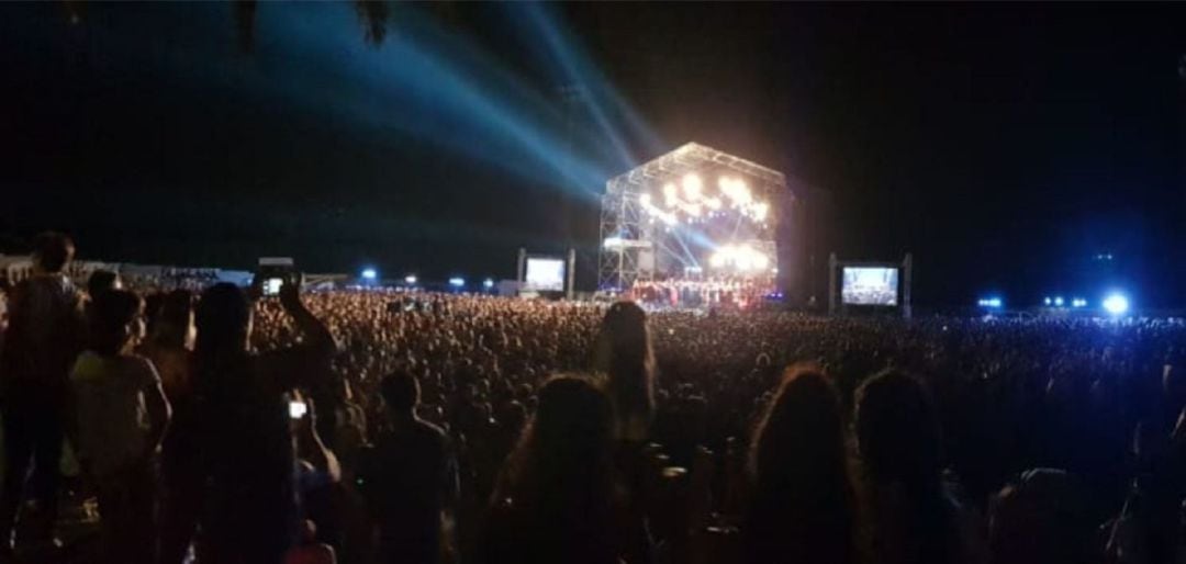 Mai s'havia reunit tanta gent per a un concert de música a Menorca.