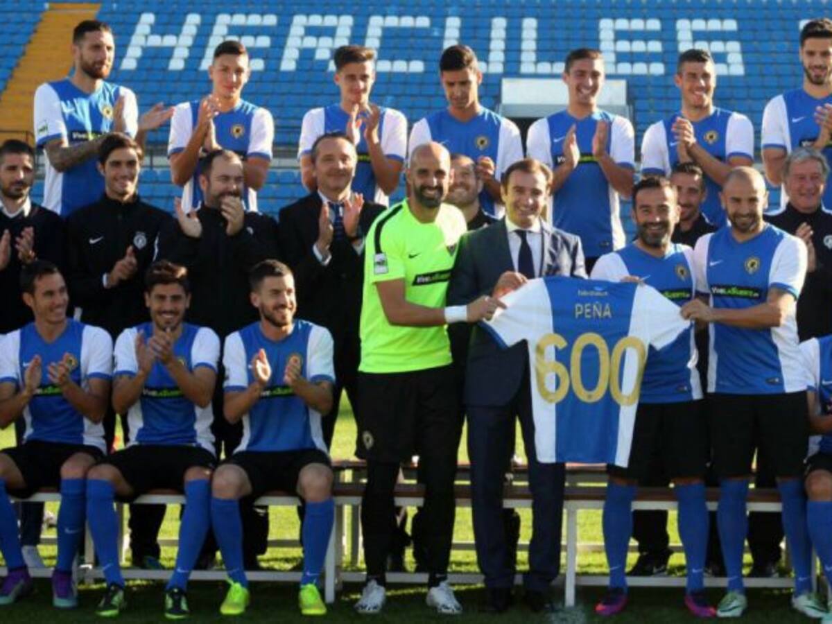 Tevenet quiere quitarle el balón al Villareal B y las chicas de la UA en fútbol sala siguen intratables