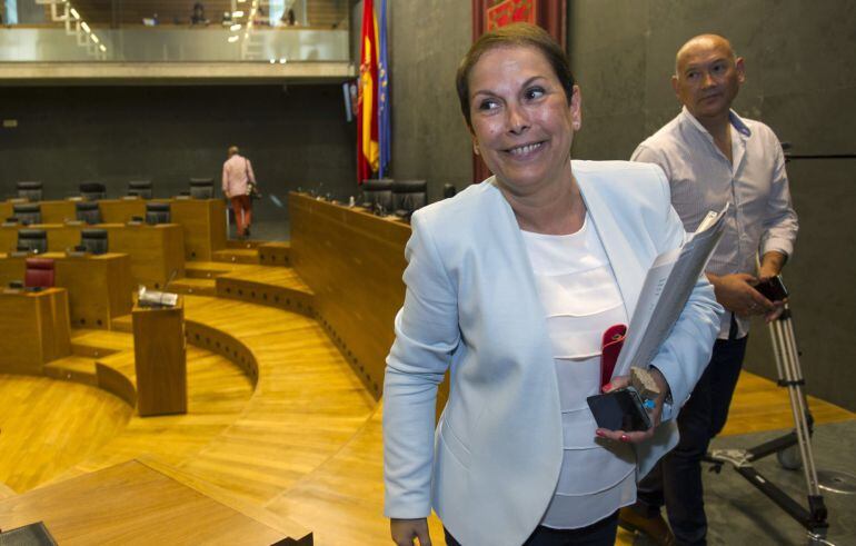 Uxue Barkos, tras ser elegida presidenta del Gobierno de Navarra