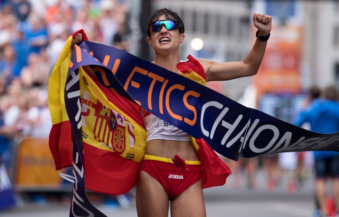 María Pérez celebra su Campeonato de Europa en marcha