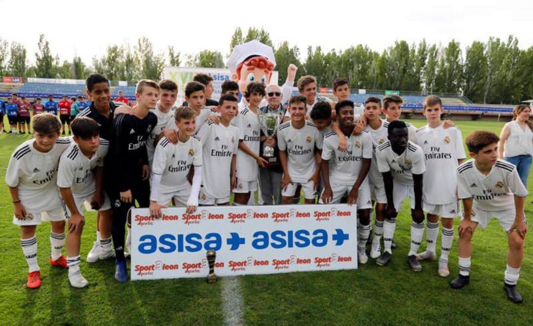 El Real Madrid celebró uno de los últimos triunfos en el torneo