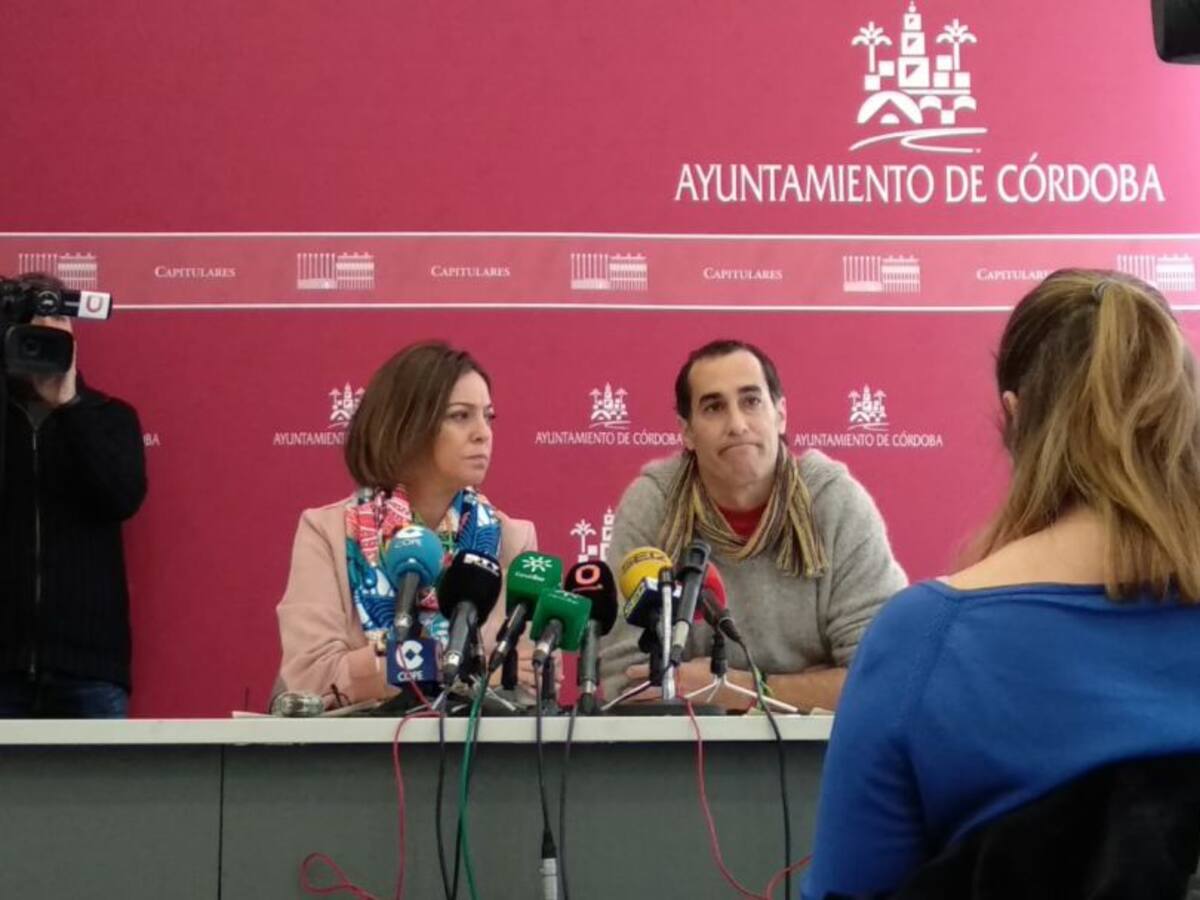 El Ayuntamiento se compromete a reducir la lista de espera en Servicios Sociales antes de mediados de febrero
