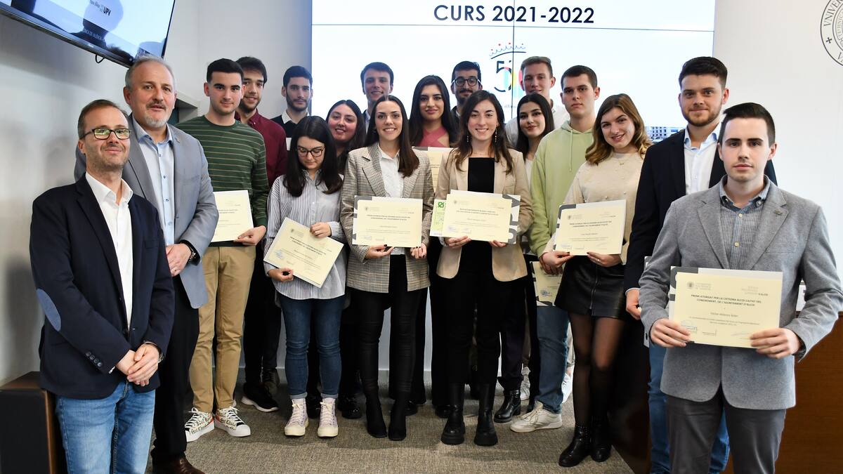 Empresas y entidades premian los mejores Trabajos Final de Grado y Máster del Campus d'Alcoi de la UPV