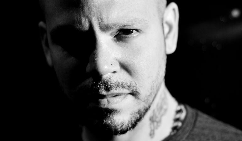 El artista puertorriqueño, ex Calle 13, abrirá el nuevo Cultura Inquieta