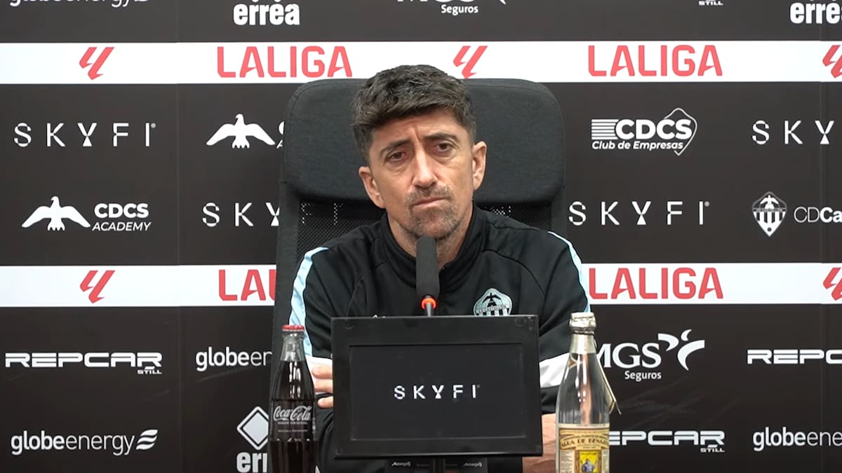 Pablo Hernández confirma las salidas de Óscar Gil y Markanich, y espera fichajes