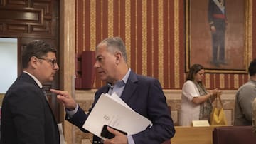 El Ayuntamiento de Sevilla vota este lunes el presupuesto de Sanz con el escenario de la cuestión de confianza si no prospera