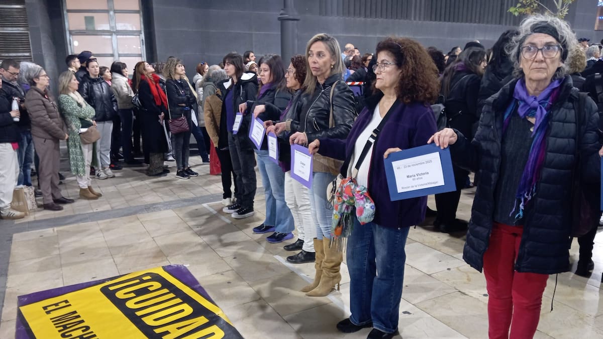 Gritos concentración 25N en Alicante