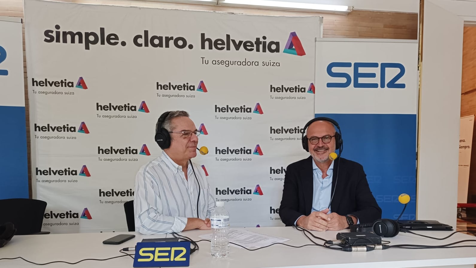 Íñigo Soto, CEO de Helvetia junto a Salomón Hachuel