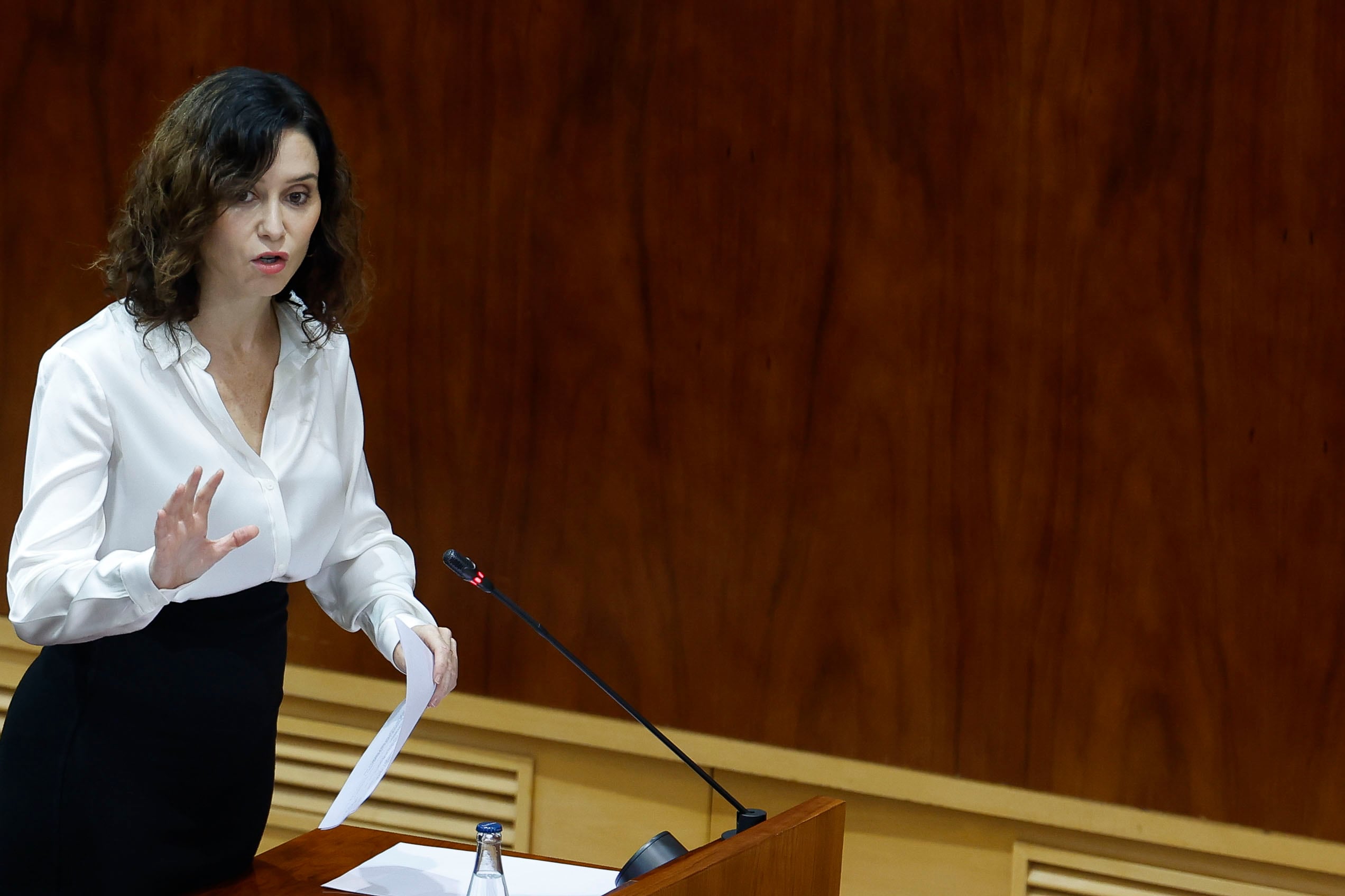 Ayuso describe a la flotilla con ayuda a Gaza interceptada por Israel como "asamblea de facultad flotante"