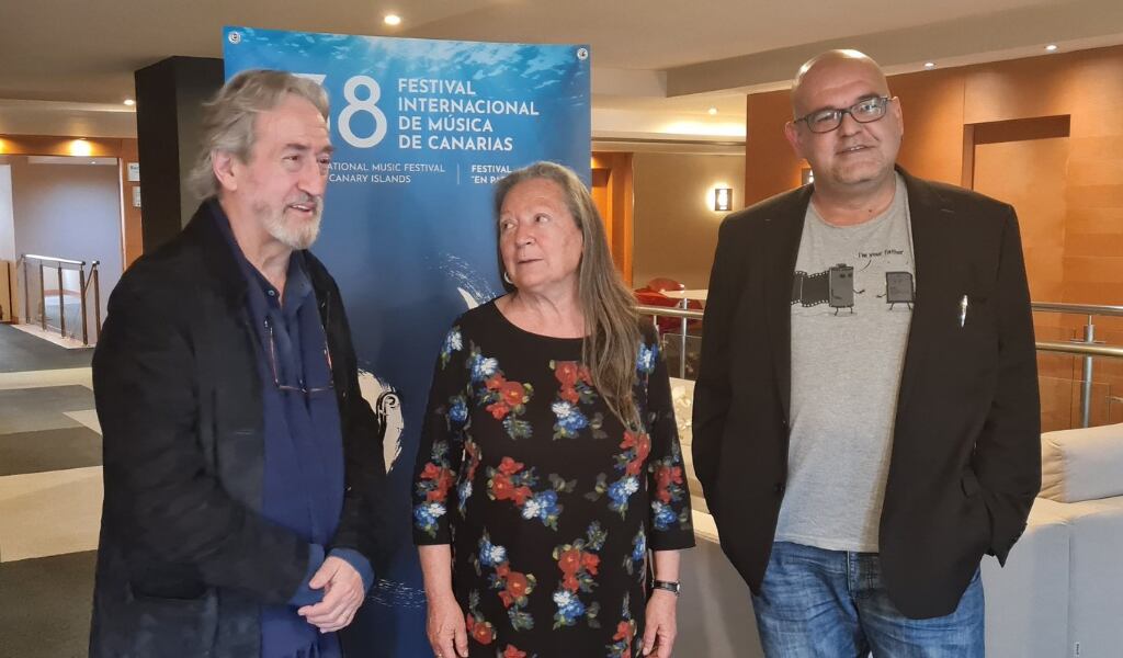 De izquierda a derecha: Jordi Savall, Elsa López y Alexis Ravelo.