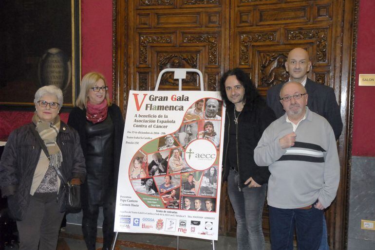 Presentación de la gala flamenca en Granada para la Asociación contra el cáncer