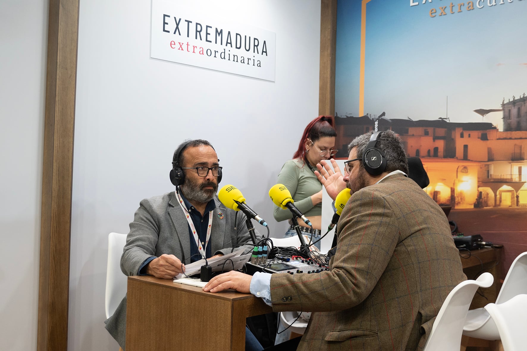 El presidente de la Diputación Provincial de Cáceres en Fitur 2025