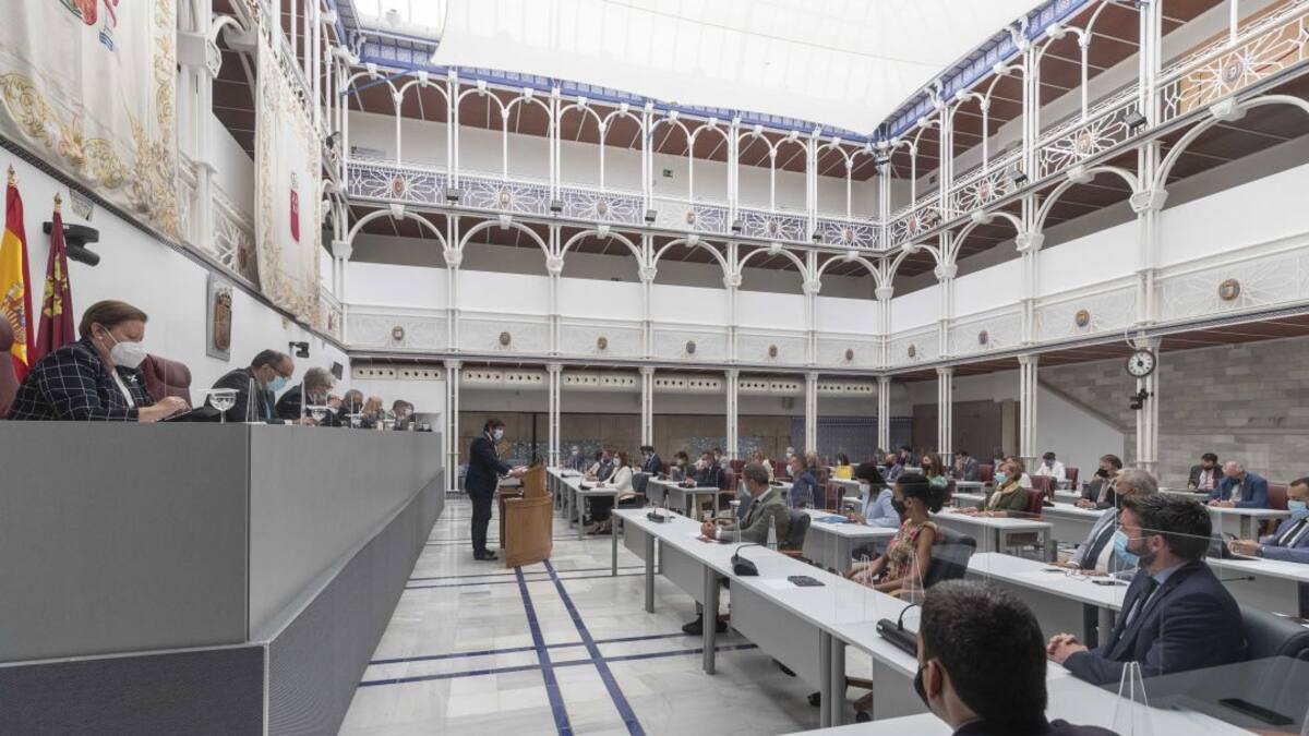 Discurso "valiente" y "de libertad" frente a un gobierno marcado "por la corrupción y el transfuguismo"