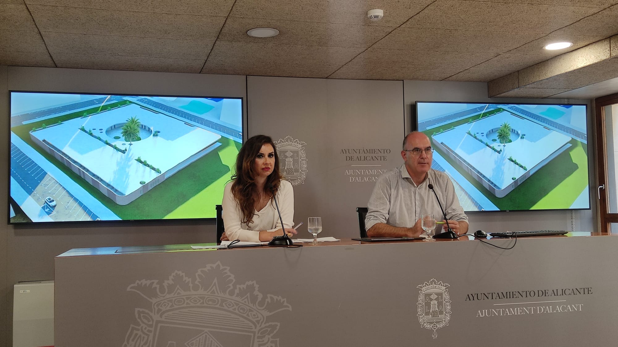 El portavoz adjunto, Manuel Villar, en una rueda de prensa sobre la Junta de Gobierno Local