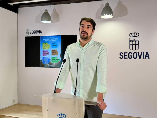 Gabriel Cobos, el concejal de Festejos Patronales en el Ayuntamiento de Segovia, presenta las actuaciones musicales de las Ferias y Fiestas de San Juan y San Pedro de este 2026
