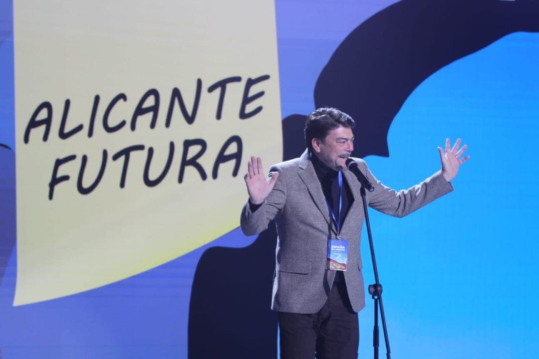 Luis Barcala esta mañana durante la convención nacional del PP