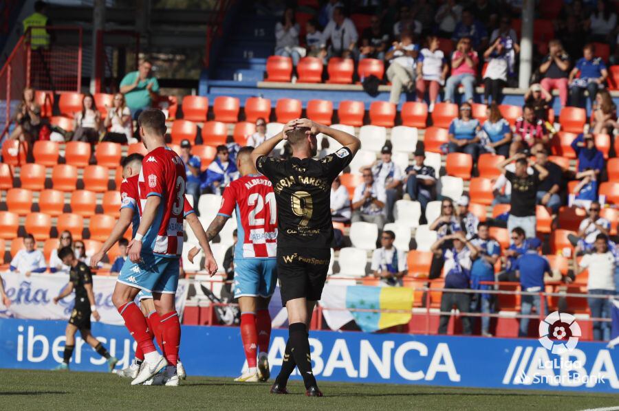 Borja Garcés fue titular en Lugo pero tampoco pudo convertir gol para su equipo.