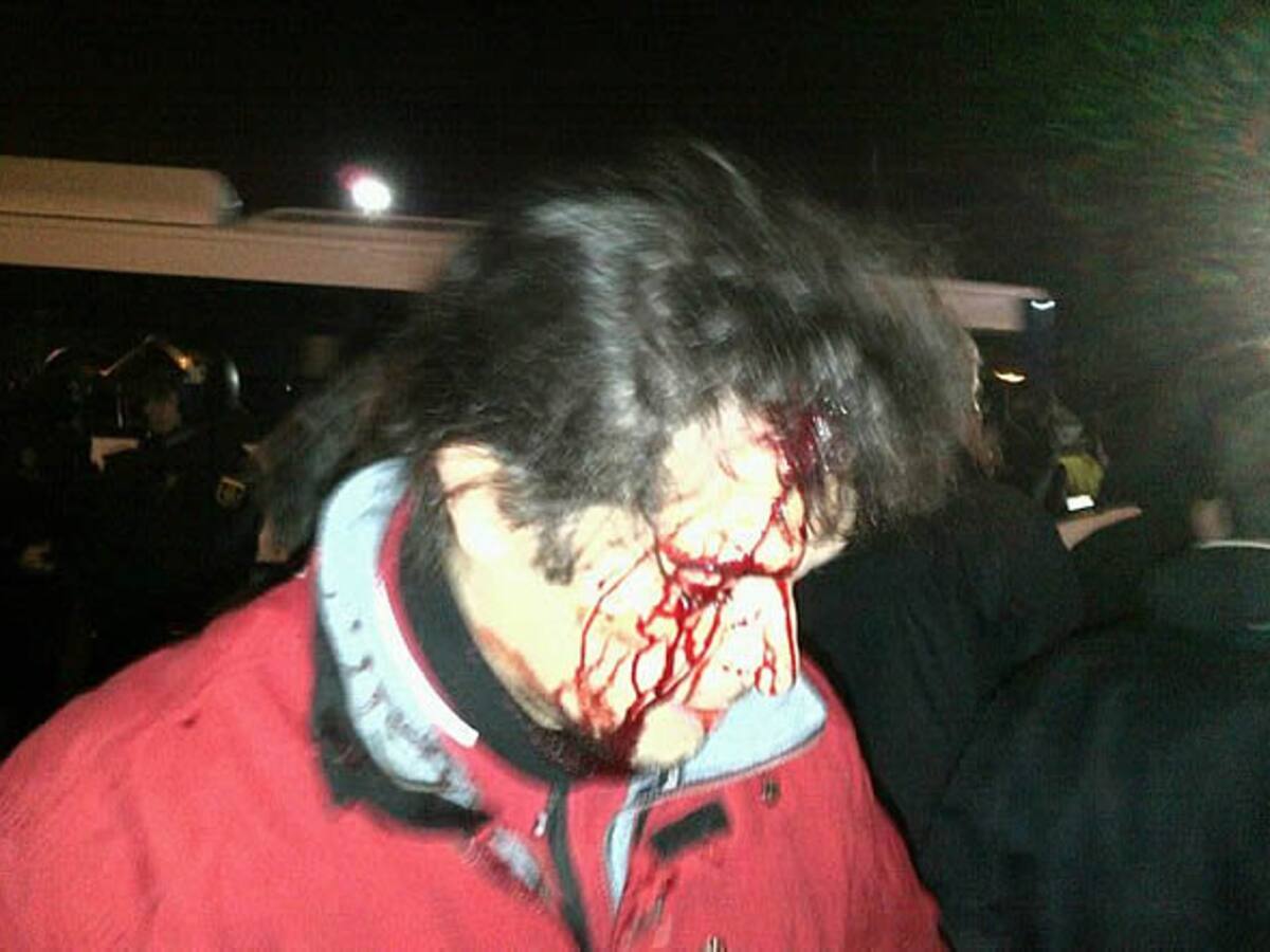 Tres heridos en la carga policial en las cocheras de autobuses urbanos de Valladolid