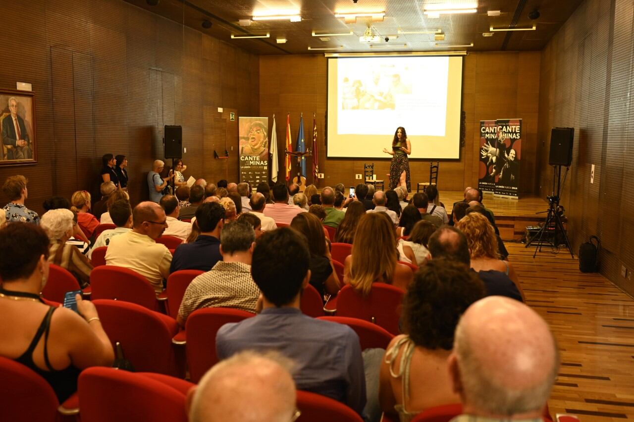 Presentación de la Revista del Festival del Cante de las Minas