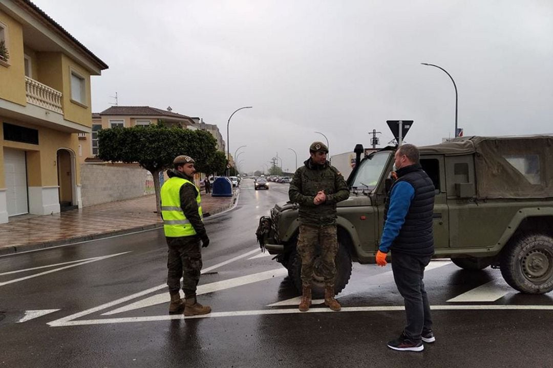 Una Unidad de Emergencia Militar en Xeraco