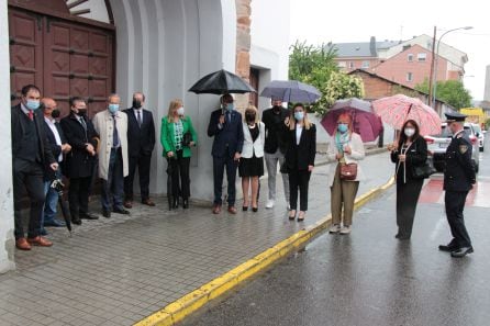 Representantes de la corporación municipal acudieron a la Eucaristía en honor al patrón de Flores del Sil