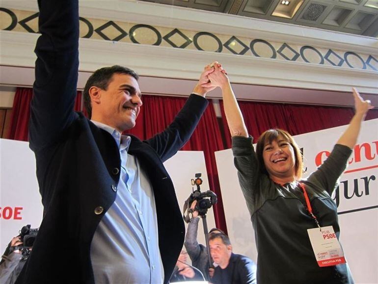 Pedro Sánchez y Francina Armengol en el mítin del PSOE en Palma.