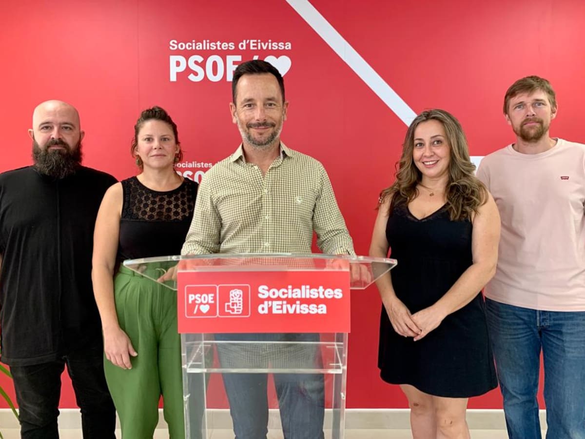 El PSOE critica que el Ayuntamiento del Partido Popular "ha paralizado la ciudad de Ibiza y la administración"