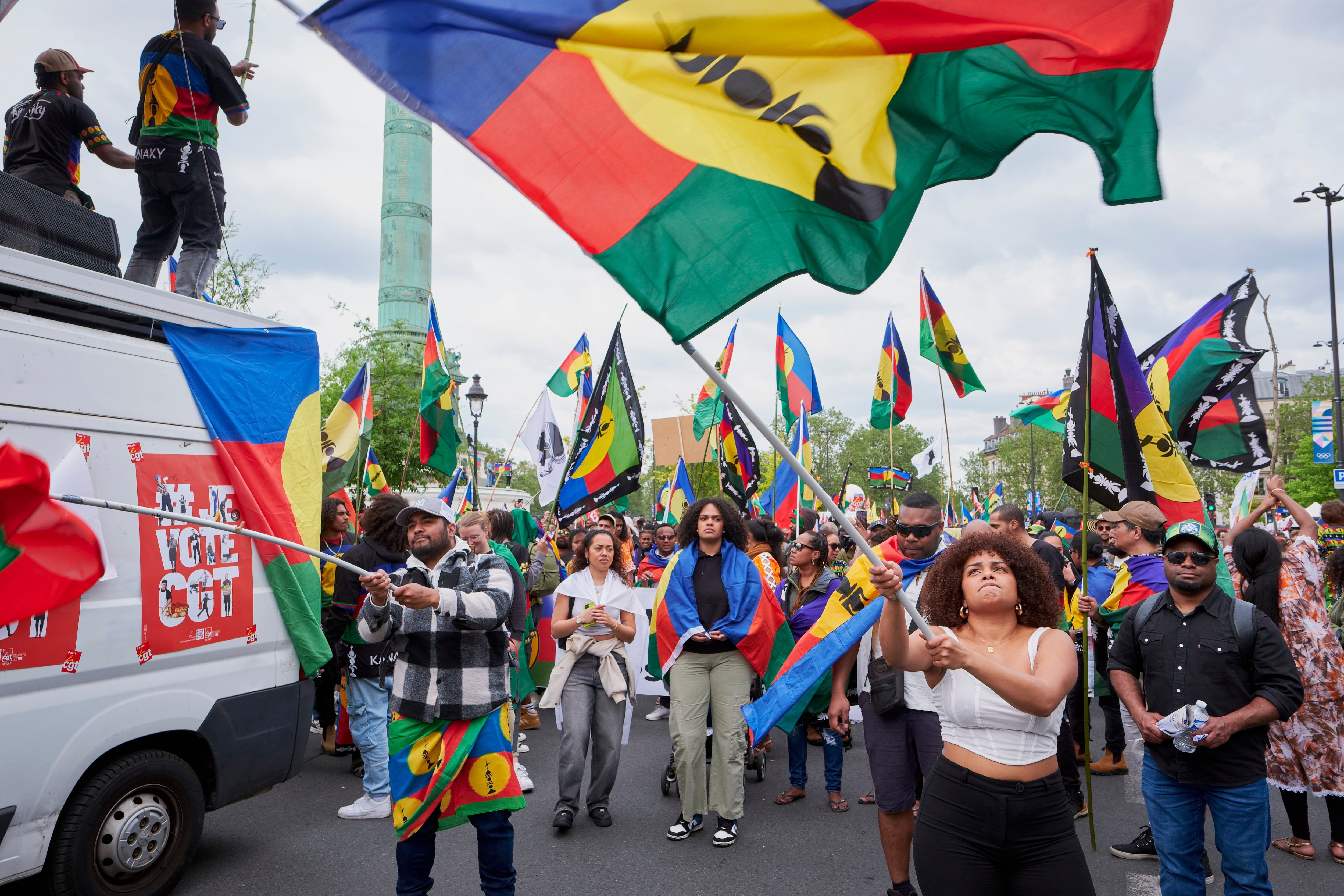 Manifestantes de Nueva Caledonia este mes de mayo en París