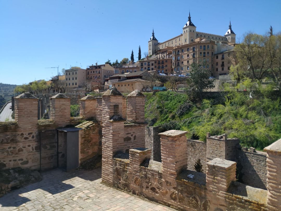 Vistas desde la parte alta del torreón principal del Puente Alcántara