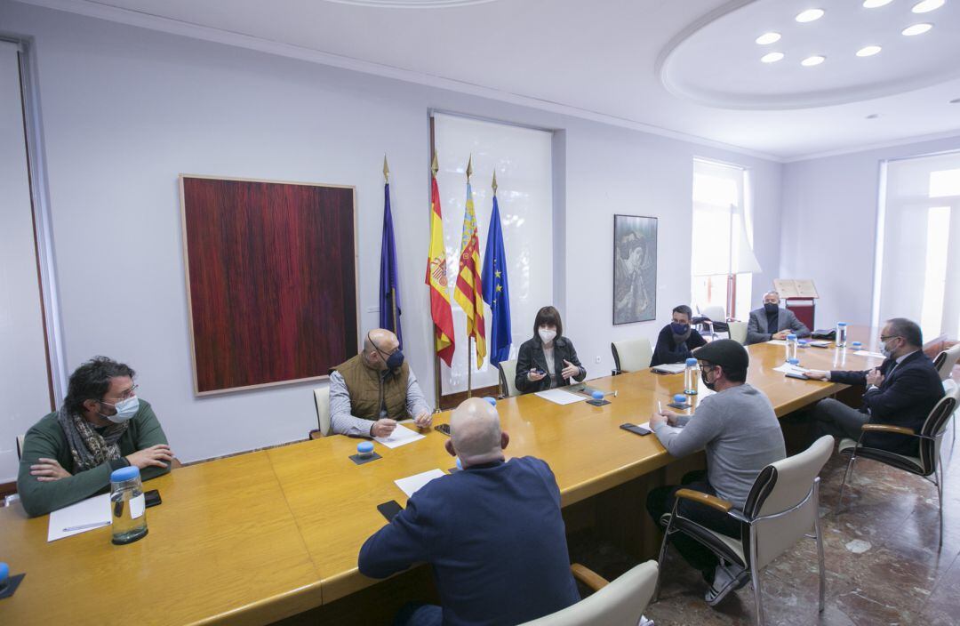 Reunión entre el Ayuntamiento de Gandia y el sector hostelero