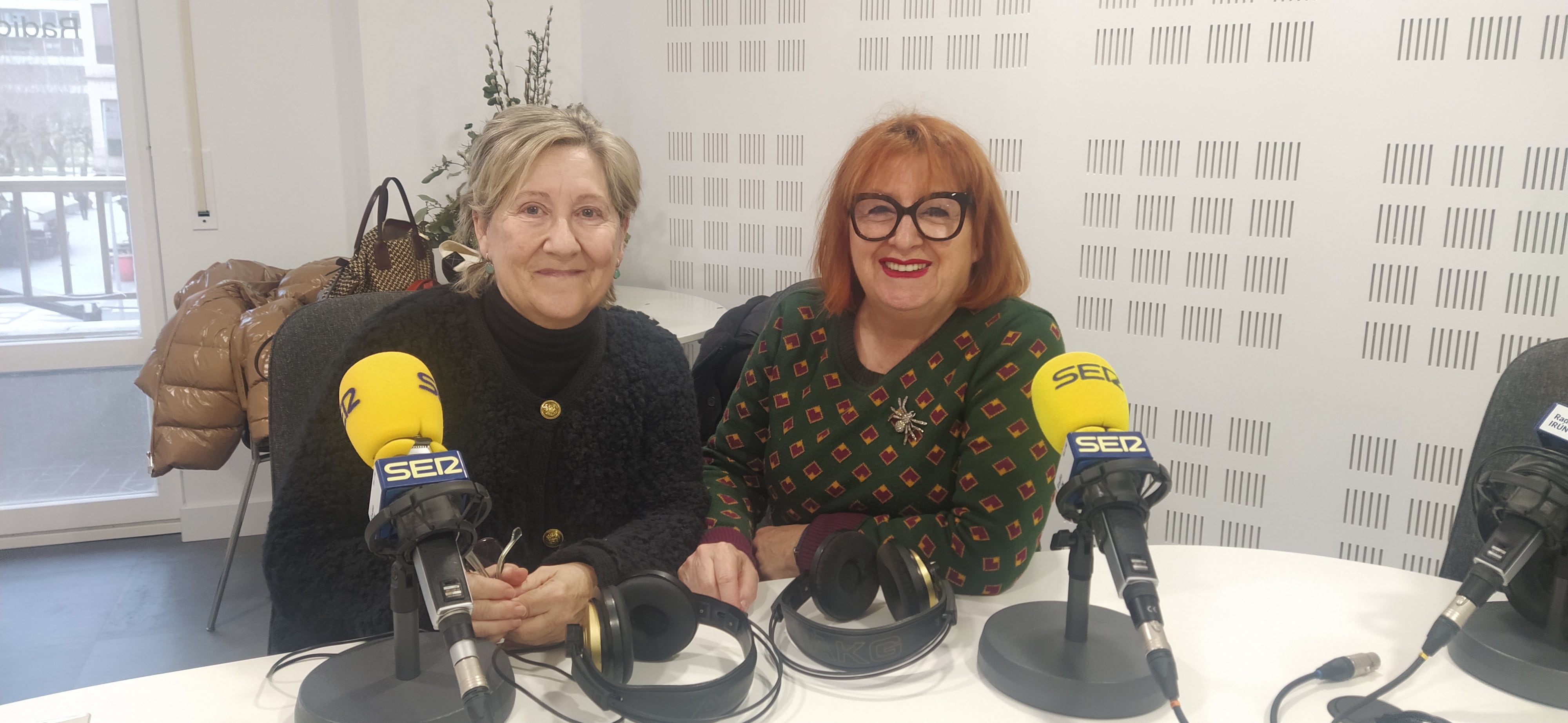 Maite Gutiérrez y Sole Aguirre en radio Irun.