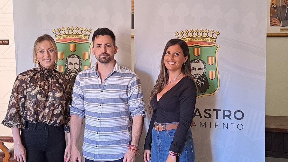 Aída López, Francisco Albert y Mirian Martín en la recepción del ayuntamiento. Foto: Ayuntamiento de Barbastro. 
